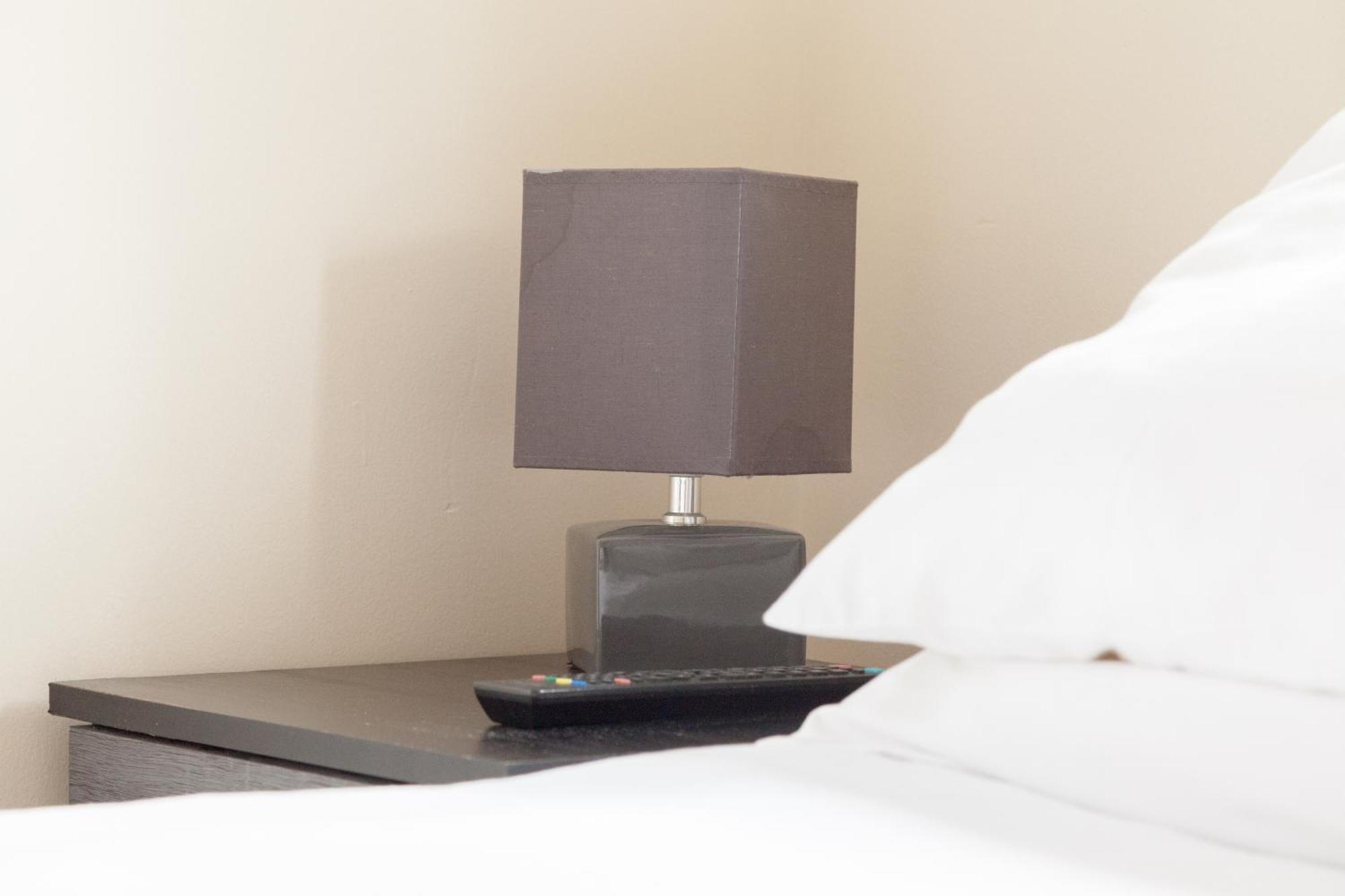 Pinfold Court Apartments نوزلي المظهر الخارجي الصورة