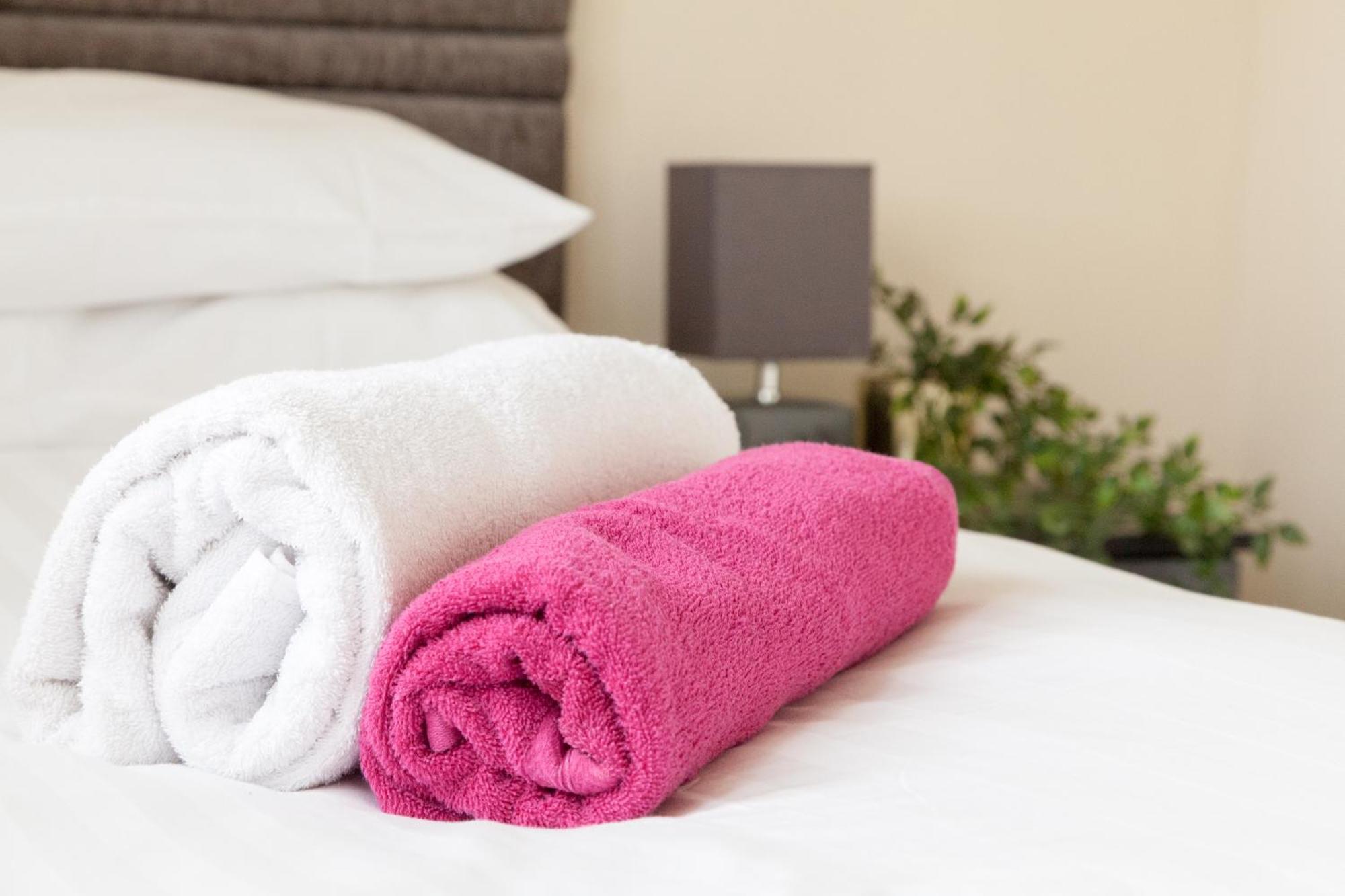 Pinfold Court Apartments نوزلي المظهر الخارجي الصورة
